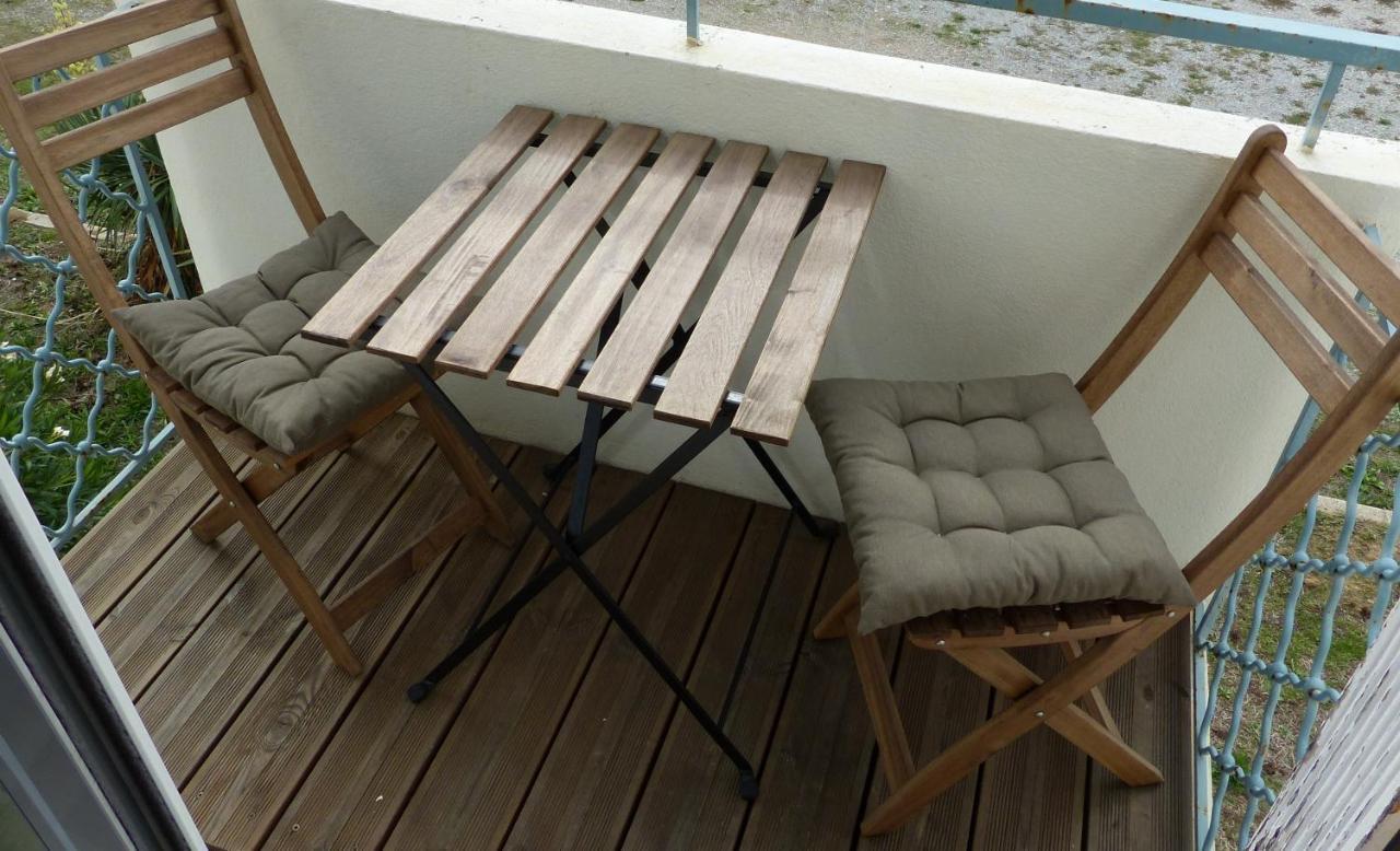 60 m2 , 2 chambres, très calme, plage et commerces à 3 minutes à pied, WIFI fibre optique et parking gratuit La Seyne-sur-Mer Esterno foto