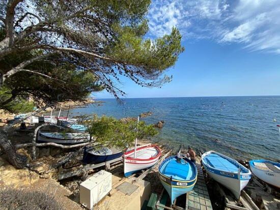 60 m2 , 2 chambres, très calme, plage et commerces à 3 minutes à pied, WIFI fibre optique et parking gratuit La Seyne-sur-Mer Esterno foto
